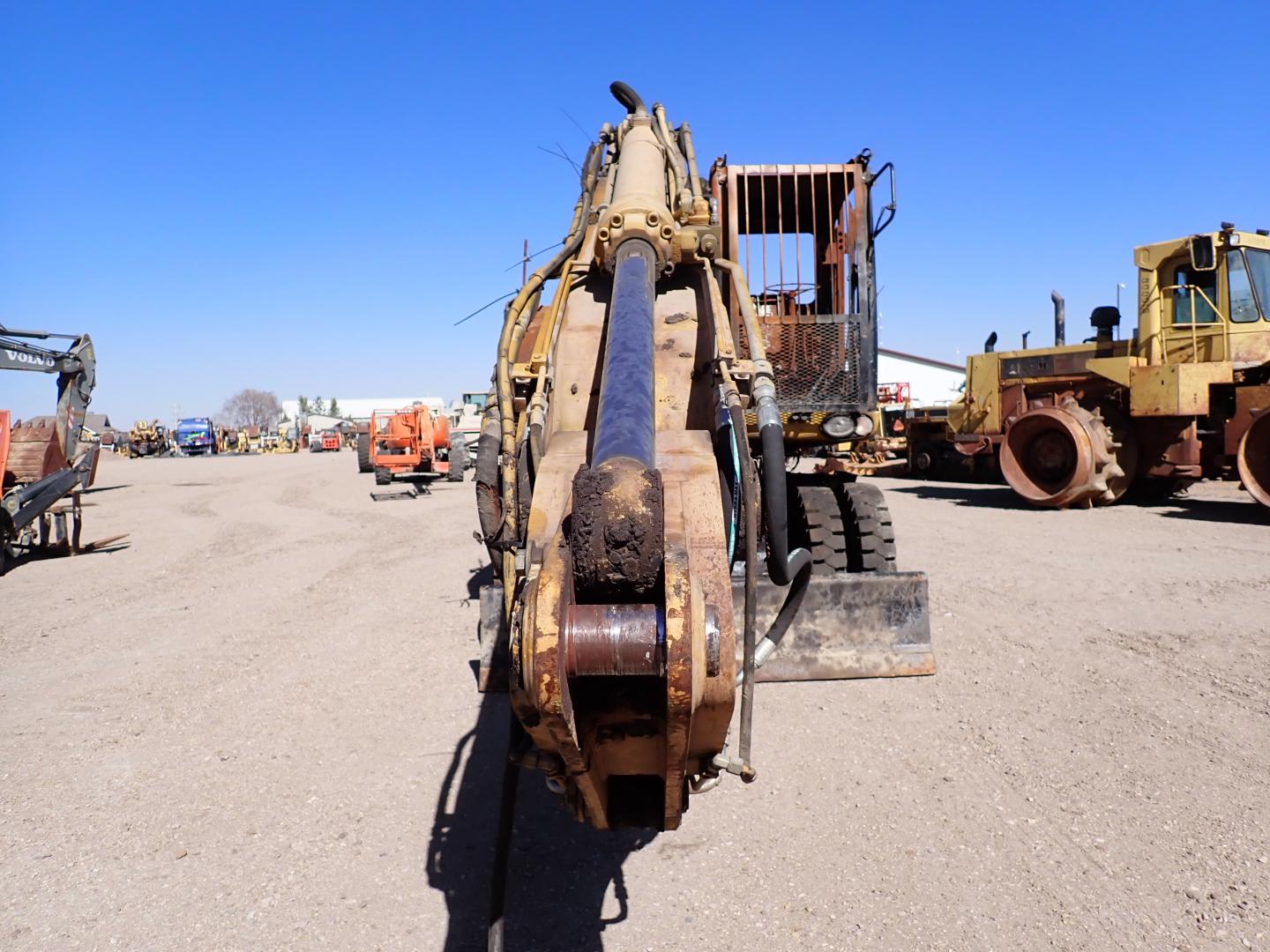 ./imagenes/INVOICE/2019/16512/EXCAVADORA SOBRE LLANTAS CAT_M318D (24).JPG